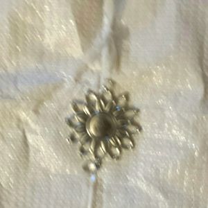 Ornament/small gift